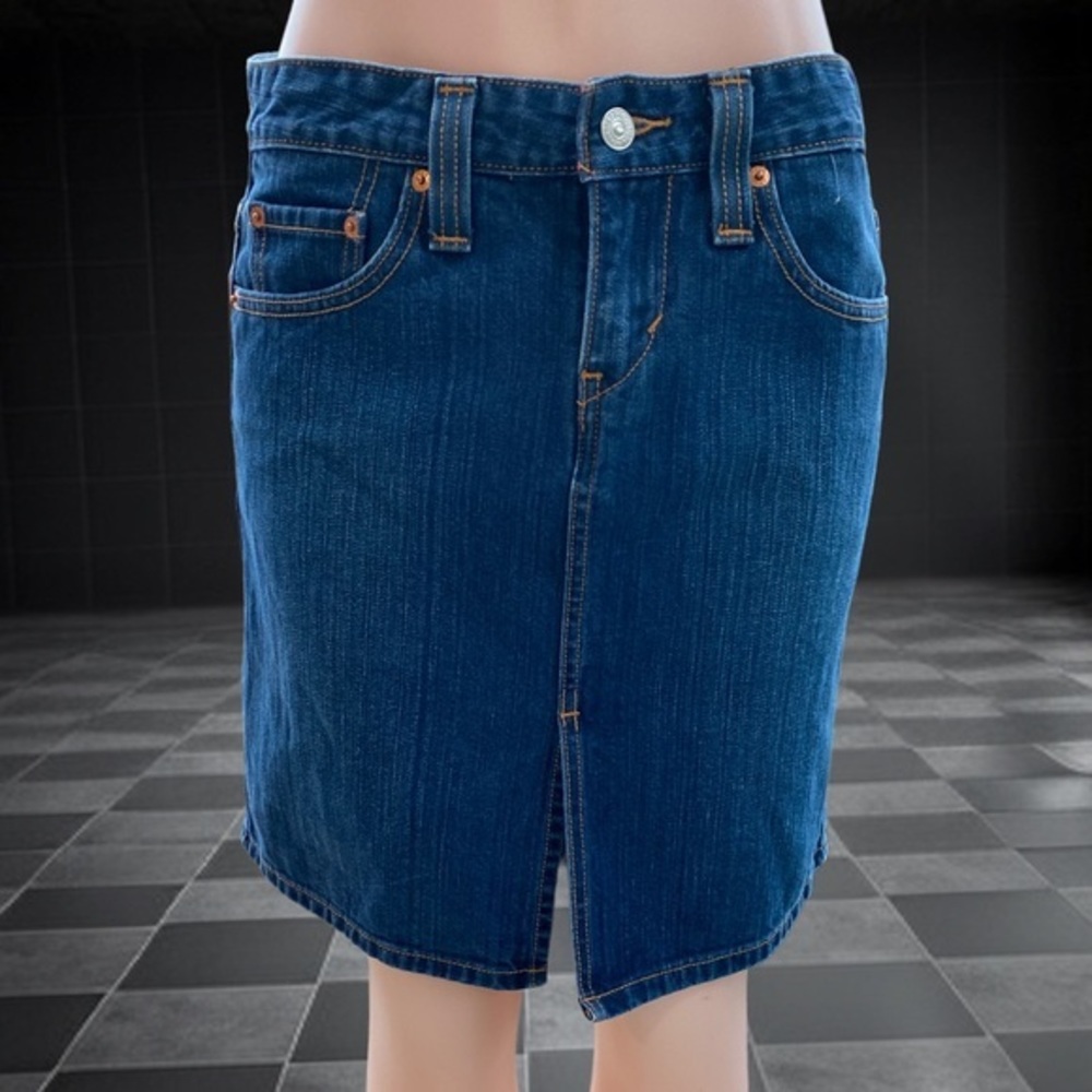 Levi’s Low Slouch Denim Jean Skirt Juniors 7 Front Slit
